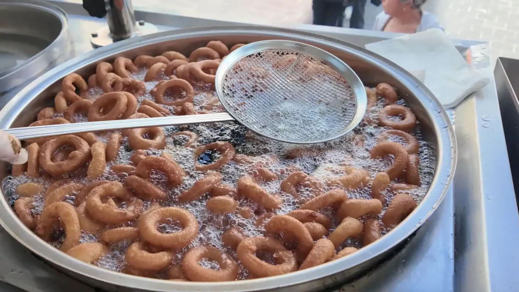 Mevlüt Lokması Döktürme